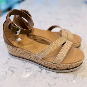 Dolce Vita wedges